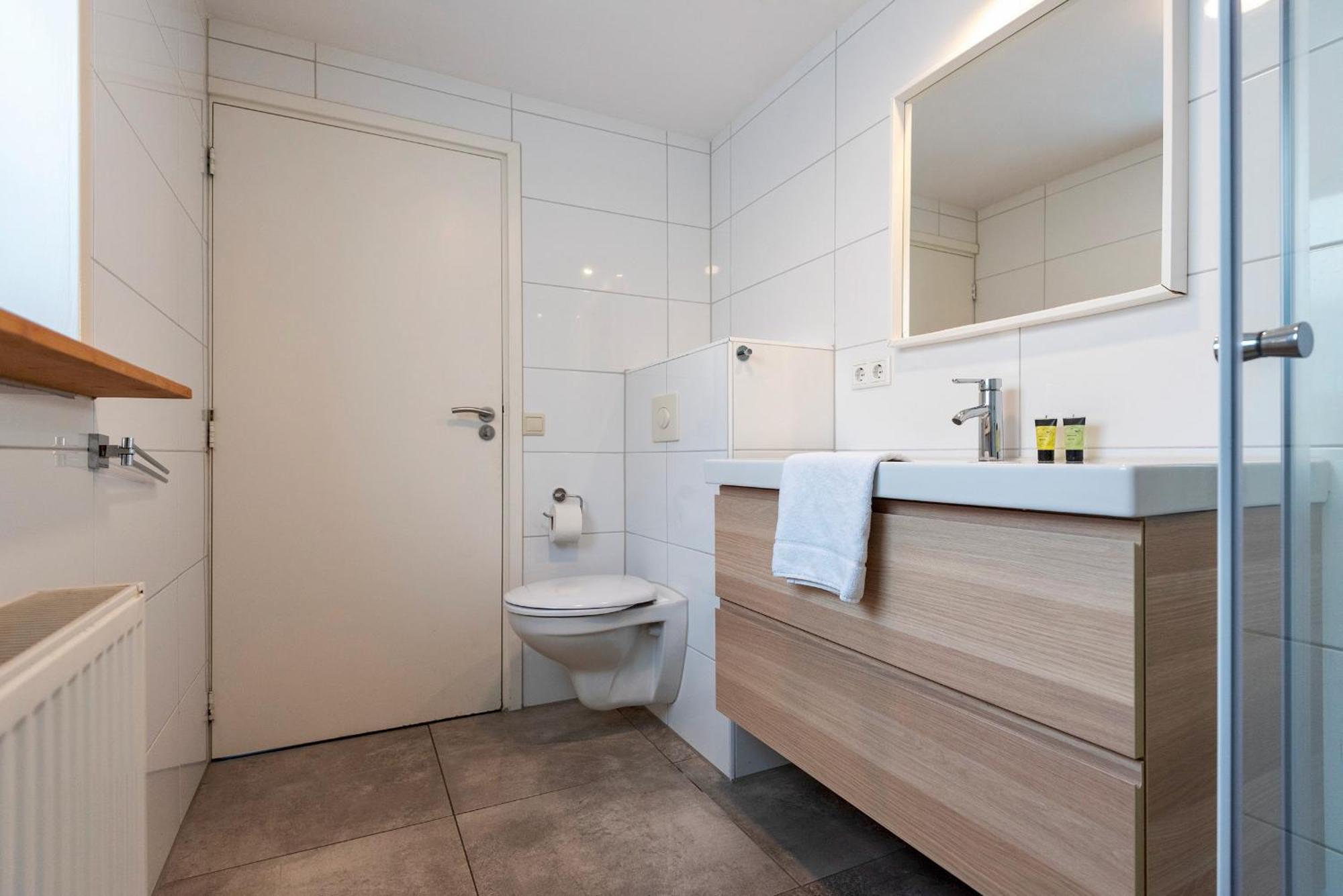 Spacious Family Apartment *